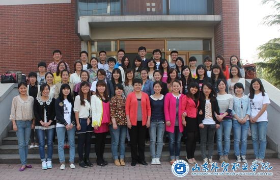 国际贸易系毕业生党员活动2.jpg