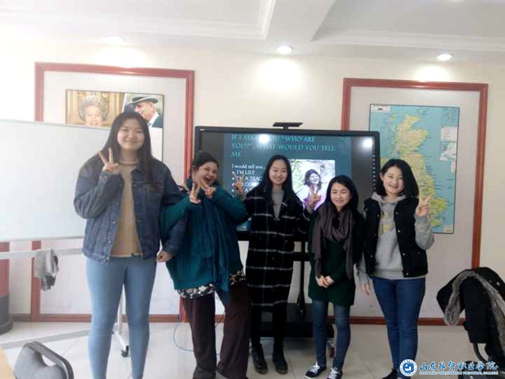 新学期第一次英语角.jpg